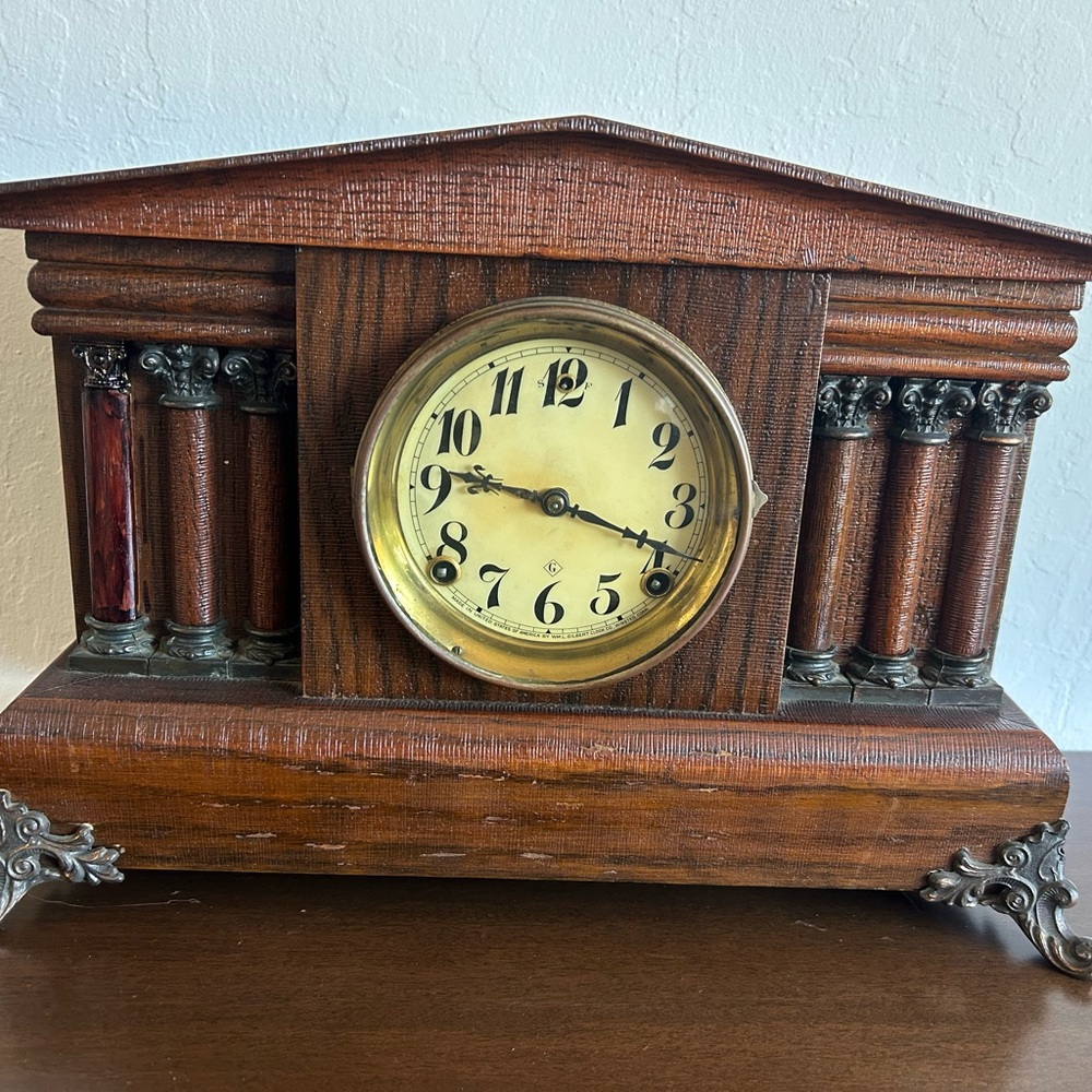 Vintage Wooden Mantel Clock with Black and Brown Accents
